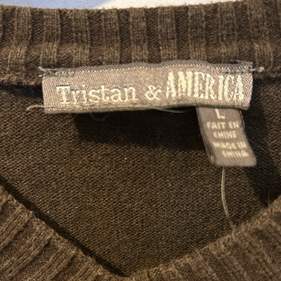 Large - tristen America argyle sweater - large - Picture 2 of 3